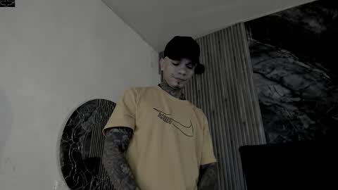 Snapshot of onceagain97_ chatting on February 2, 2026, 3:38 am ... online show from February 2, 2026, 3:38 am