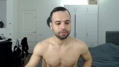 onebestlover online show from March 16, 2026, 9:24 am