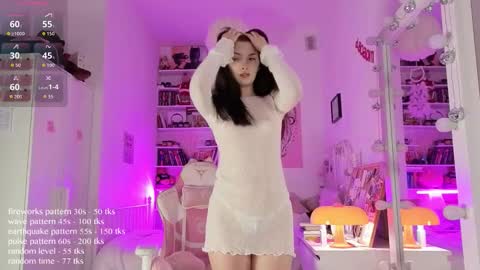 Snapshot of onecuteangel chatting on November 3, 2025, 5:47 pm Ana online show from November 3, 2025, 5:47 pm