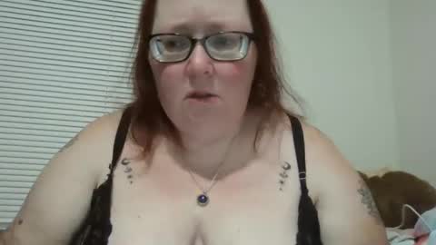 Snapshot of onedaffodil84 chatting on January 2, 2025, 4:41 am Pixie online show from January 2, 2025, 4:41 am