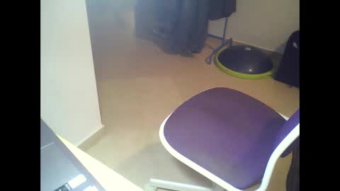 Snapshot of oneeedge chatting on December 21, 2025, 5:20 pm Edge online show from December 21, 2025, 5:20 pm