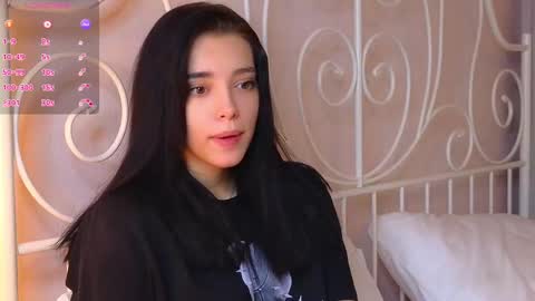 Lexi online show from February 12, 2025, 4:44 pm