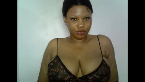 Snapshot of oneofdbestchubbygaloncb chatting on April 21, 2026, 2:15 am oneofdbestchubbygaloncb online show from April 21, 2026, 2:15 am
