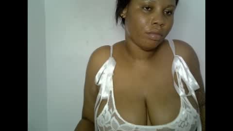 Snapshot of oneofdbestchubbygaloncb chatting on April 26, 2026, 5:32 pm oneofdbestchubbygaloncb online show from April 26, 2026, 5:32 pm