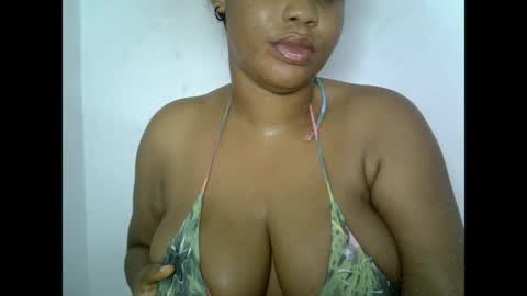 Snapshot of oneofdbestchubbygaloncb chatting on May 1, 2026, 2:27 am oneofdbestchubbygaloncb online show from May 1, 2026, 2:27 am