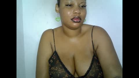 Snapshot of oneofdbestchubbygaloncb chatting on May 9, 2026, 2:28 am oneofdbestchubbygaloncb online show from May 9, 2026, 2:28 am