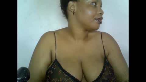 Snapshot of oneofdbestchubbygaloncb chatting on May 17, 2026, 3:52 pm oneofdbestchubbygaloncb online show from May 17, 2026, 3:52 pm