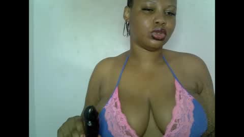 Snapshot of oneofdbestchubbygaloncb chatting on May 21, 2026, 4:25 pm oneofdbestchubbygaloncb online show from May 21, 2026, 4:25 pm
