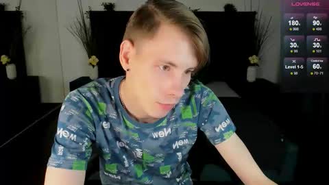 Erick  online show from November 13, 2025, 8:13 am