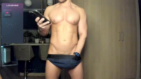 Alex S online show from December 3, 2025, 9:07 am