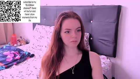 Snapshot of only_sarah1 chatting on December 6, 2024, 8:18 pm only_sarah1 online show from December 6, 2024, 8:18 pm