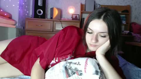 Snapshot of only_ubutterfly chatting on March 8, 2025, 8:25 pm Amalia online show from March 8, 2025, 8:25 pm