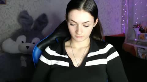 Snapshot of only_ubutterfly chatting on December 21, 2025, 6:48 pm Amalia online show from December 21, 2025, 6:48 pm