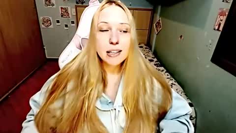 OnlyFerdiz online show from May 13, 2026, 2:53 am