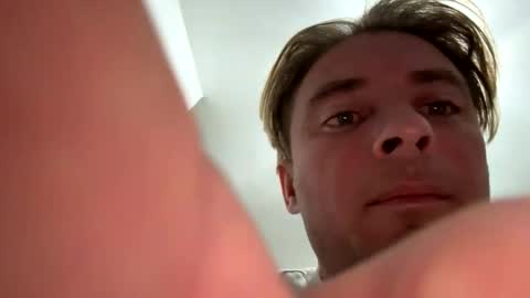 Snapshot of onlyloveyoutwice2016 chatting on November 9, 2025, 3:43 pm onlyloveyoutwice2016 online show from November 9, 2025, 3:43 pm