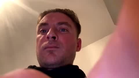 Snapshot of onlyloveyoutwice2016 chatting on February 27, 2026, 10:21 pm onlyloveyoutwice2016 online show from February 27, 2026, 10:21 pm