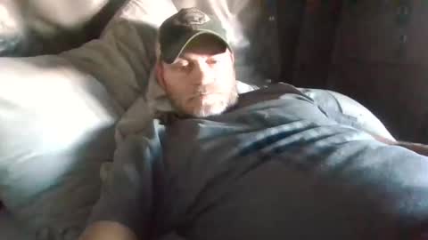 onthemove03 online show from November 3, 2025, 9:16 pm