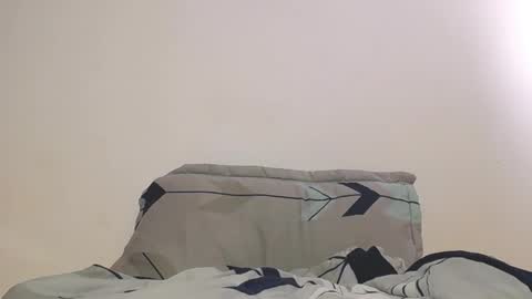 onzas_ online show from October 29, 2025, 4:53 pm