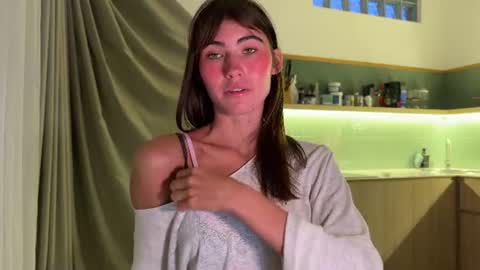 Snapshot of oofbabe__ chatting on June 29, 2026, 10:10 pm Helen online show from June 29, 2026, 10:10 pm