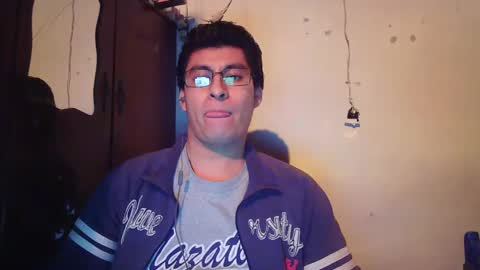 oomaurooo online show from December 22, 2024, 7:00 am