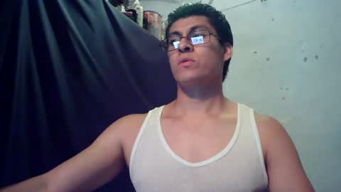 Snapshot of oomaurooo chatting on August 7, 2026, 7:32 am oomaurooo online show from August 7, 2026, 7:32 am