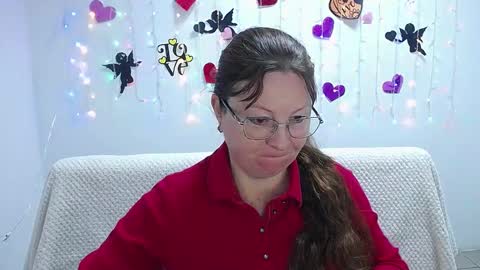 Snapshot of oovanessahotts chatting on February 21, 2025, 5:56 am Vanessa online show from February 21, 2025, 5:56 am