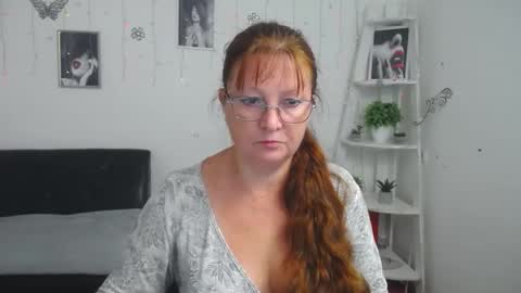 Snapshot of oovanessahotts chatting on September 9, 2025, 5:07 am Vanessa online show from September 9, 2025, 5:07 am