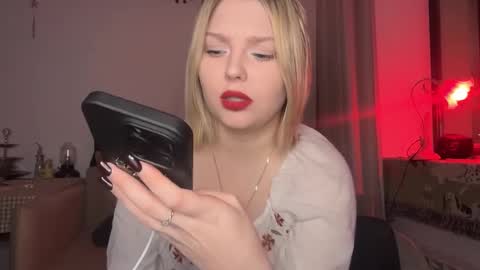 Snapshot of opheliaritz chatting on January 9, 2026, 7:04 pm Ophelia online show from January 9, 2026, 7:04 pm