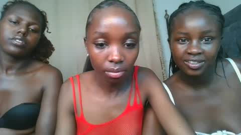 ophellia1 online show from August 5, 2026, 8:11 pm