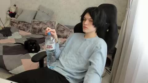 Snapshot of opiunarium chatting on February 6, 2026, 10:40 am Bella and John online show from February 6, 2026, 10:40 am