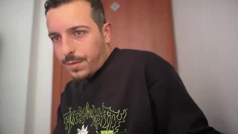 Snapshot of or690 chatting on December 4, 2025, 10:57 am or online show from December 4, 2025, 10:57 am