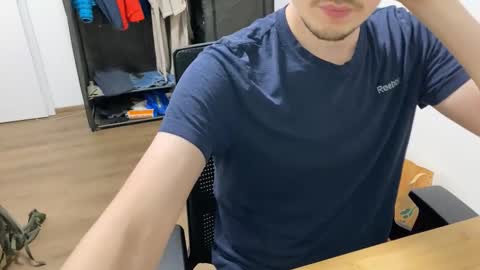 Woody online show from November 13, 2025, 7:35 pm