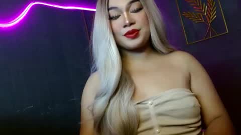 Snapshot of organic_amihan2009 chatting on December 4, 2025, 3:27 am anura online show from December 4, 2025, 3:27 am