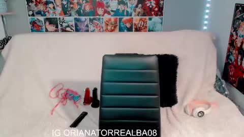 oriana savatil online show from March 7, 2025, 6:13 am