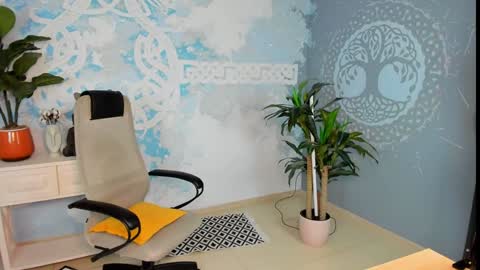 Snapshot of orianna_blade chatting on December 13, 2024, 9:02 am Orianna - Hi Im into geek culture cosplay crafting LARP games. Shall we play DnD online show from December 13, 2024, 9:02 am