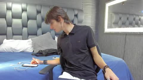 Snapshot of orion_galax chatting on December 11, 2024, 5:26 pm orion_galax online show from December 11, 2024, 5:26 pm