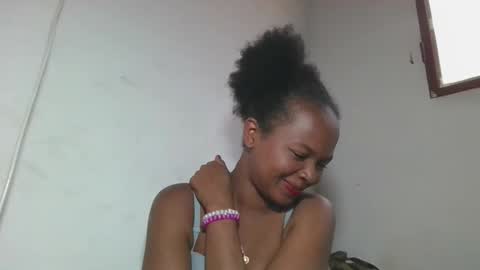 ornellahhh online show from September 23, 2025, 9:56 am