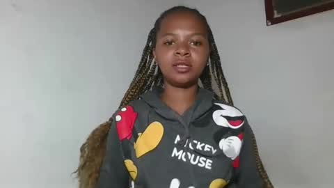 ornellahhh online show from September 25, 2025, 6:11 pm