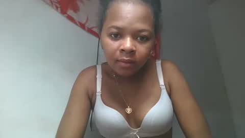 ornellahhh online show from October 13, 2025, 10:32 pm