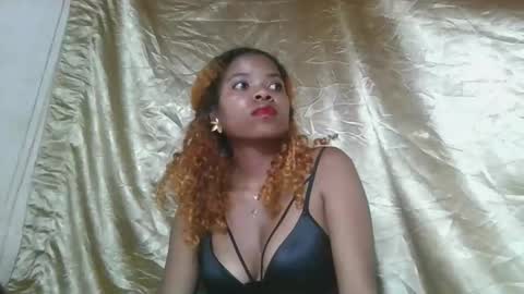 Snapshot of ornellahhh chatting on January 6, 2026, 6:55 pm ornellahhh online show from January 6, 2026, 6:55 pm