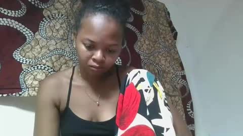 Snapshot of ornellahhh chatting on February 13, 2026, 7:37 am ornellahhh online show from February 13, 2026, 7:37 am