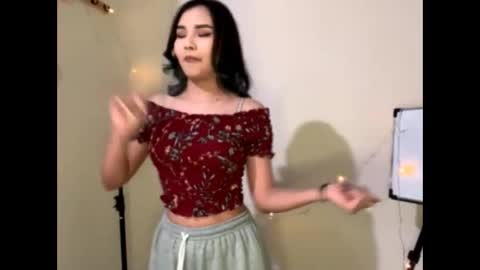 Angel online show from December 5, 2025, 12:14 pm