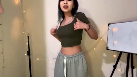 Angel online show from December 17, 2025, 12:22 pm