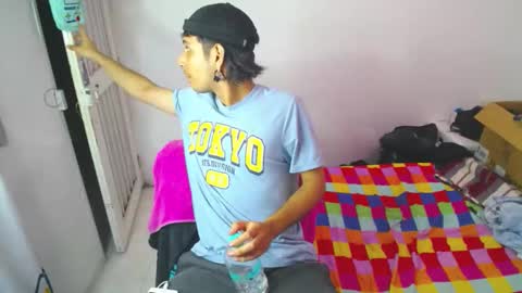 Snapshot of orus_420 chatting on October 30, 2025, 7:43 am orus_420 online show from October 30, 2025, 7:43 am