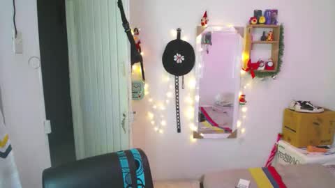 Snapshot of orus_420 chatting on December 3, 2025, 8:34 am orus_420 online show from December 3, 2025, 8:34 am