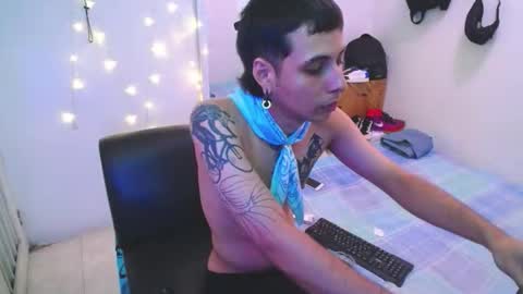 Snapshot of orus_420 chatting on December 14, 2025, 5:24 am orus_420 online show from December 14, 2025, 5:24 am