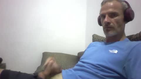 Snapshot of orwel09 chatting on December 5, 2025, 4:58 pm orwel09 online show from December 5, 2025, 4:58 pm