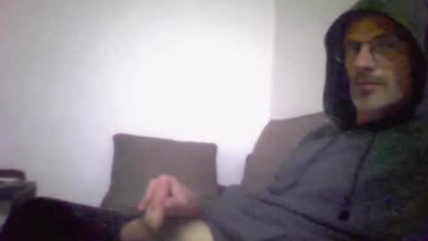 Snapshot of orwel09 chatting on December 16, 2025, 2:11 pm orwel09 online show from December 16, 2025, 2:11 pm