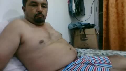 oscarjhe3512 online show from February 10, 2026, 2:15 am