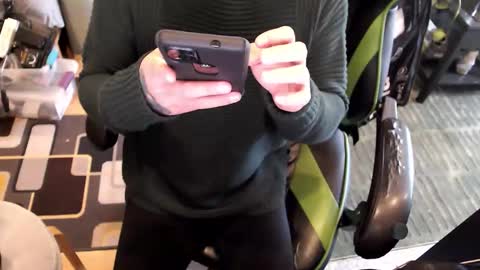 osirisbad online show from February 15, 2026, 8:05 pm